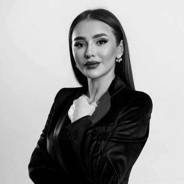 Günel Adıgözəlova